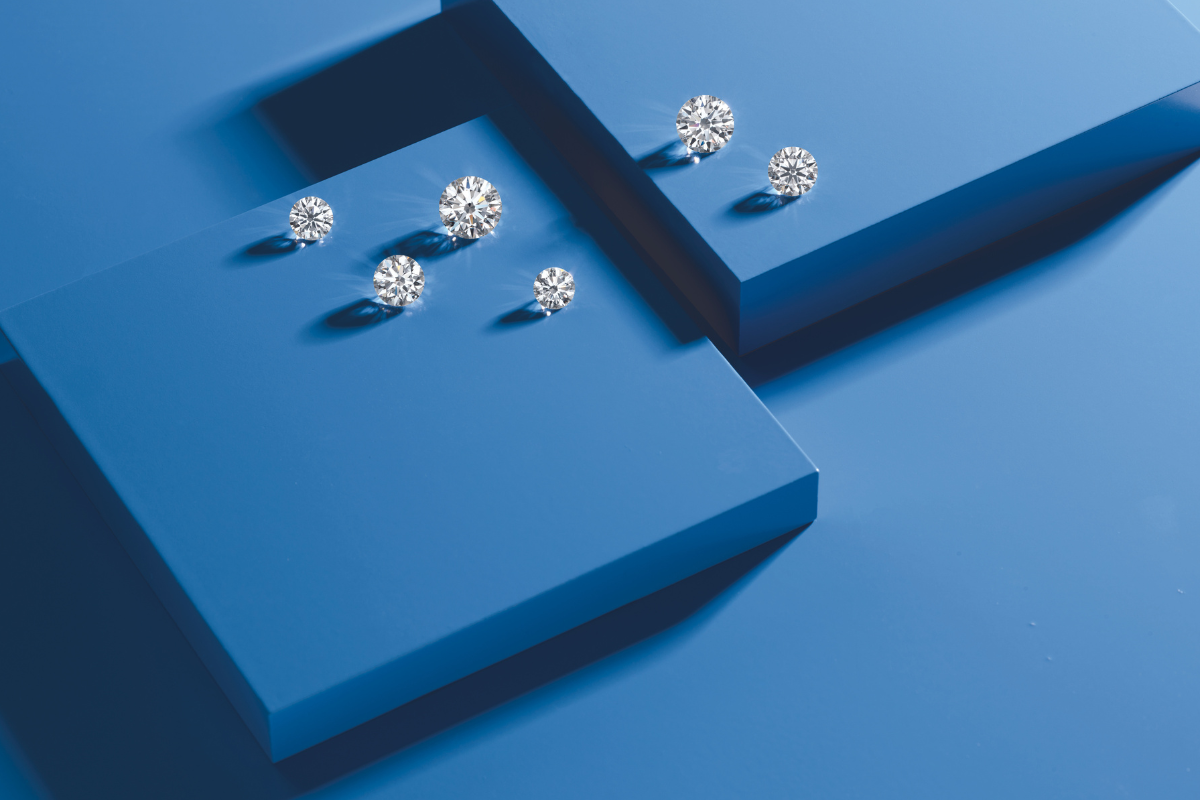 Lab-grown diamonds 4Cs - color, cut, clarity, and carat weight