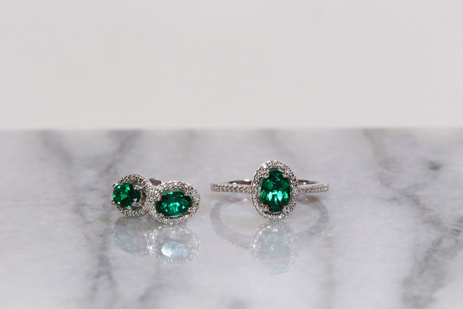 chatham emerald engagement ring