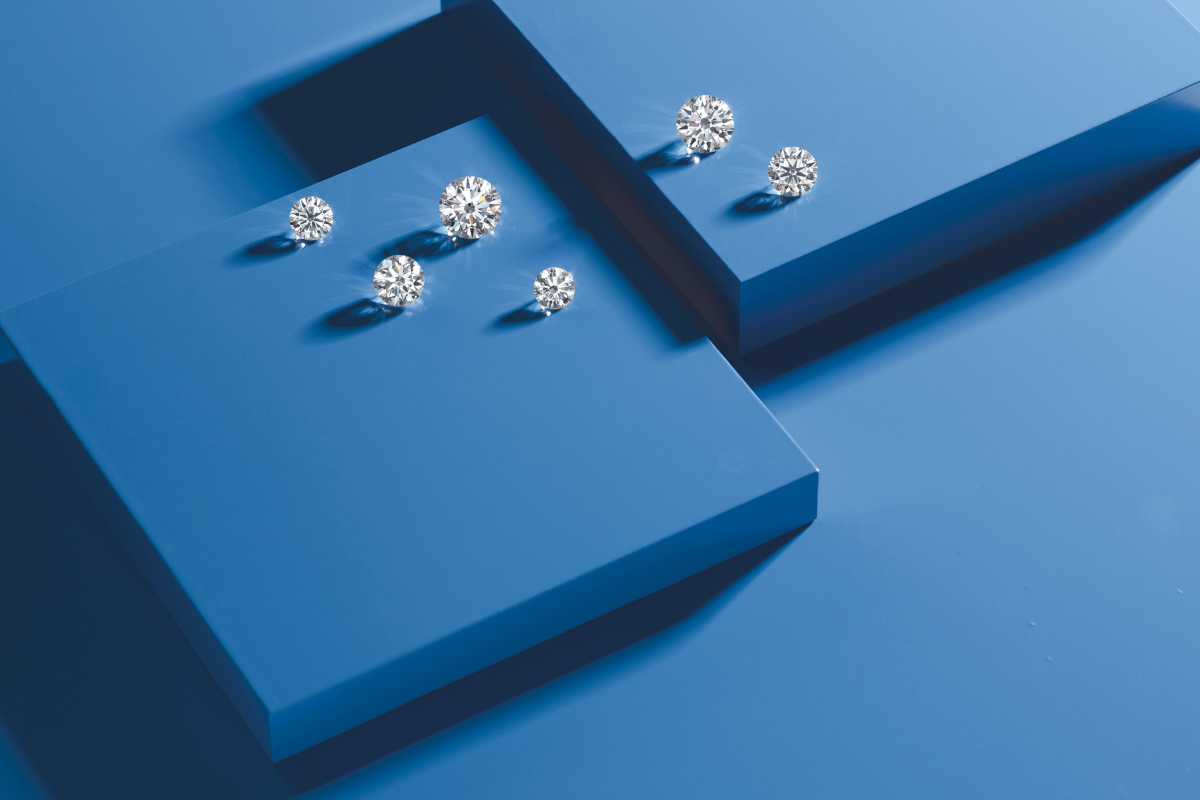Lab-grown diamonds 4Cs - color, cut, clarity, and carat weight 