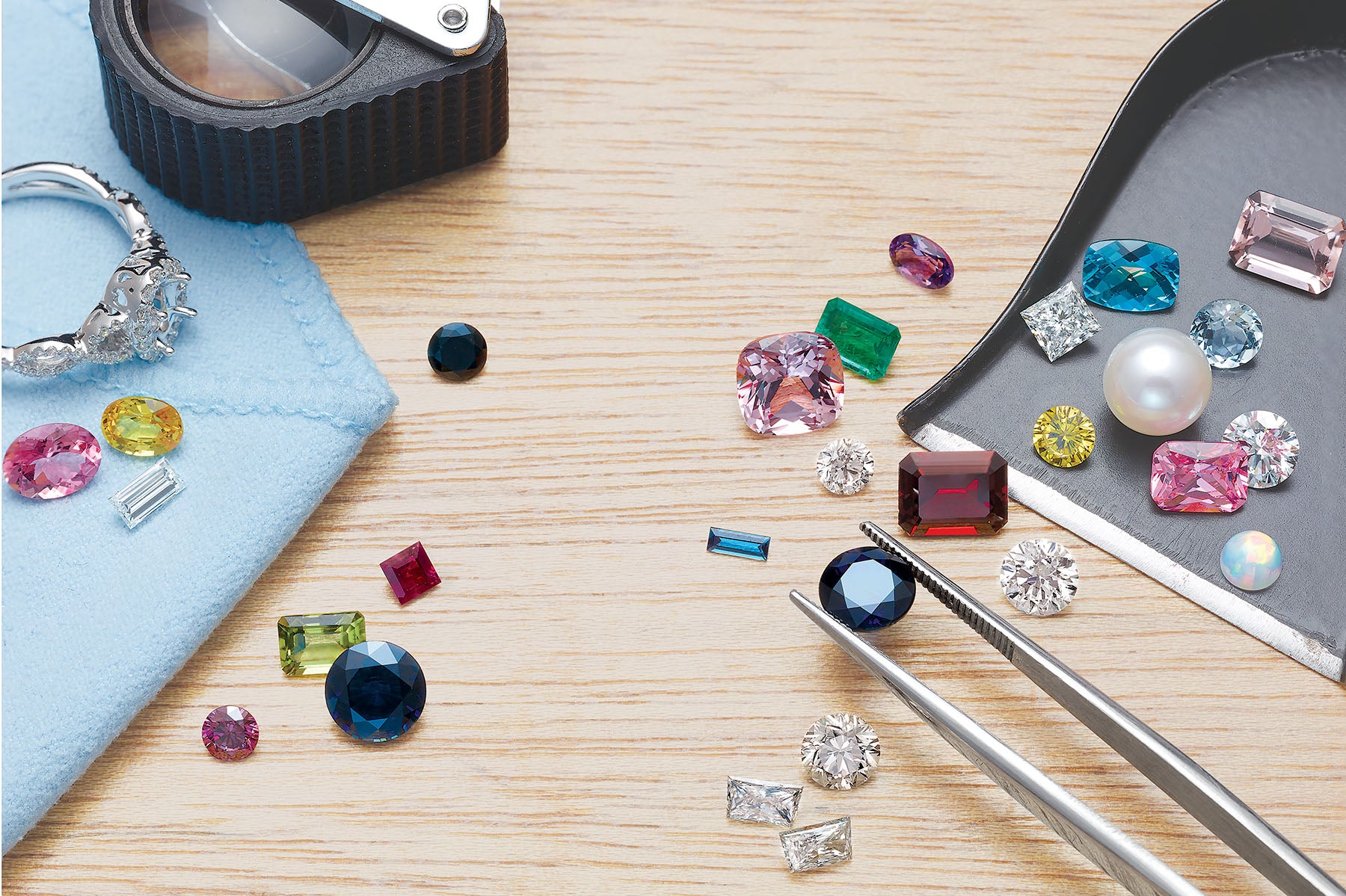 What is a Gemologist? How to Utilize Expertise to Select your Perfect Diamond