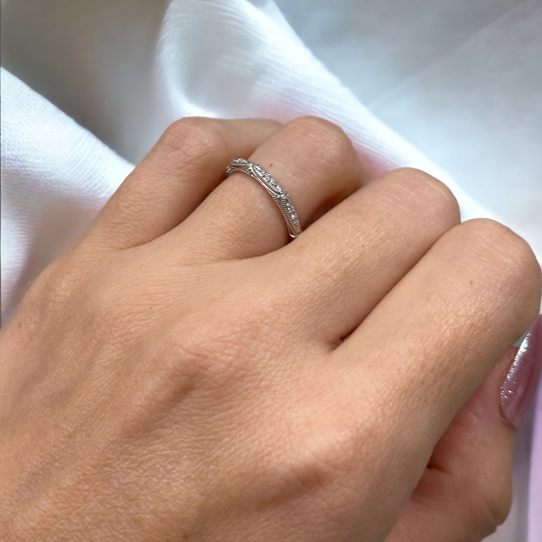 Isabel's Wedding Rings - 14 Karat Rose Gold Engagement Ring Silver: 4,000  pesos Gold Plated Silver: 5,000 pesos 14k Gold: 14,450 pesos 18k Gold:  17,150 pesos Platinum: 30,050 pesos | Facebook